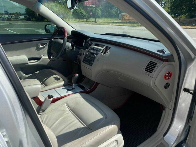 Серый Хендай Грандер, объемом двигателя 3.3 л и пробегом 237 тыс. км за 5290 $, фото 14 на Automoto.ua