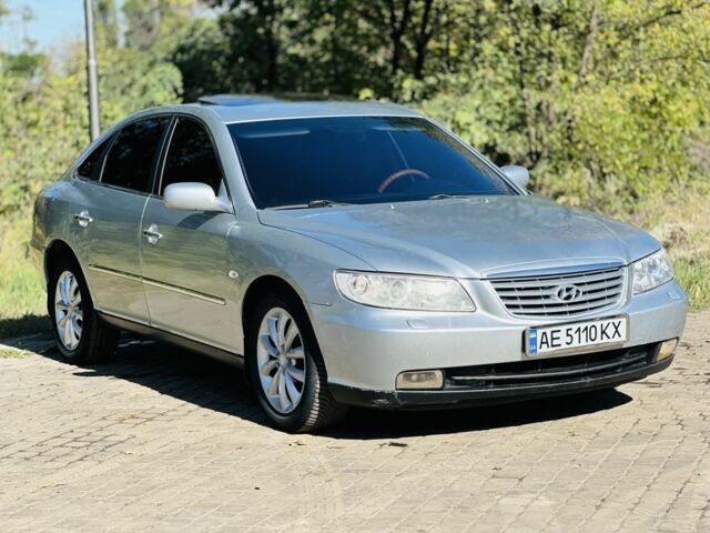 Серый Хендай Грандер, объемом двигателя 3.3 л и пробегом 290 тыс. км за 5700 $, фото 1 на Automoto.ua