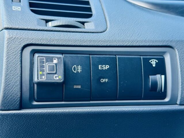 Серый Хендай Грандер, объемом двигателя 3.3 л и пробегом 290 тыс. км за 5700 $, фото 18 на Automoto.ua