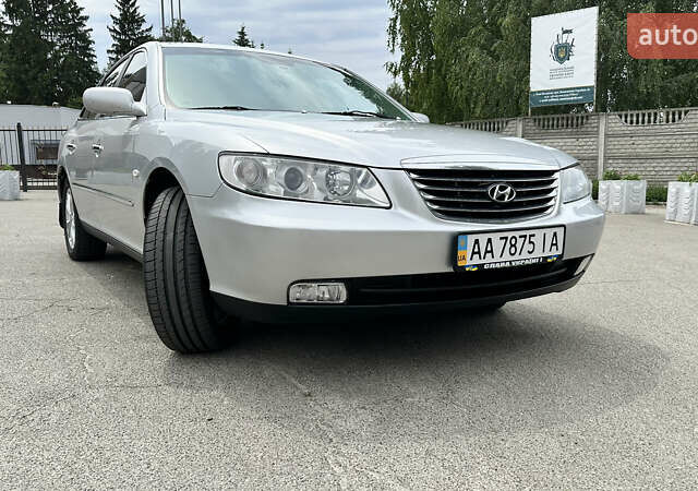 Серый Хендай Грандер, объемом двигателя 2.7 л и пробегом 247 тыс. км за 6700 $, фото 1 на Automoto.ua