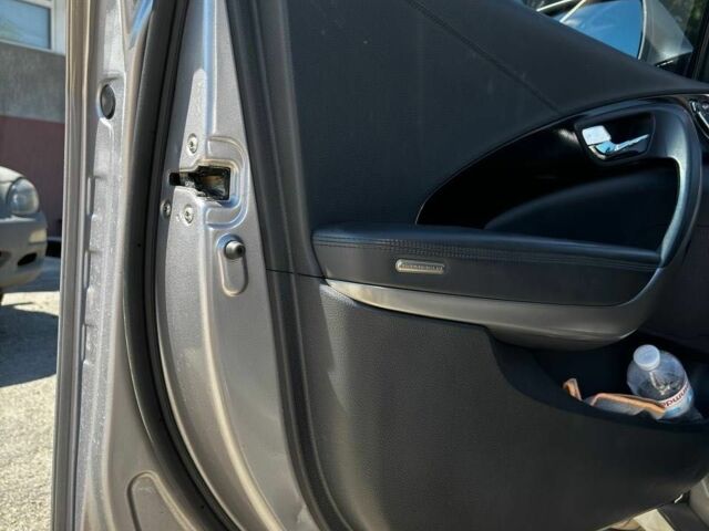 Сірий Хендай Грандер, об'ємом двигуна 3 л та пробігом 167 тис. км за 10999 $, фото 8 на Automoto.ua