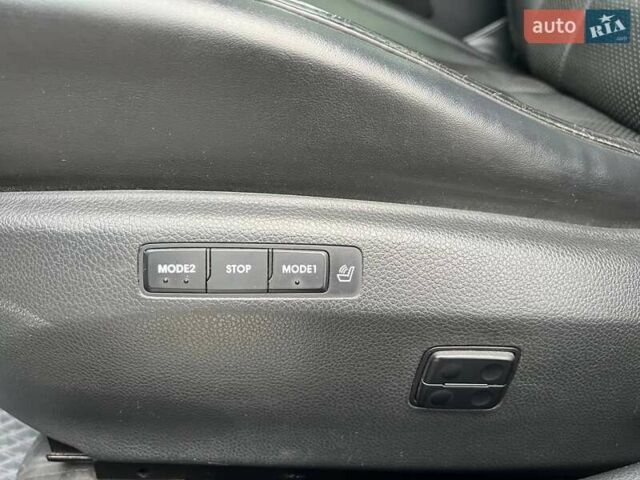 Серый Хендай Грандер, объемом двигателя 3 л и пробегом 93 тыс. км за 11900 $, фото 7 на Automoto.ua