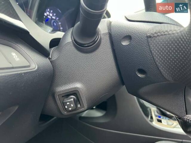 Серый Хендай Грандер, объемом двигателя 3 л и пробегом 93 тыс. км за 11900 $, фото 9 на Automoto.ua