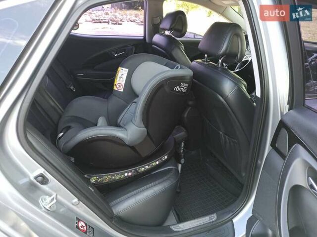 Серый Хендай Грандер, объемом двигателя 3 л и пробегом 255 тыс. км за 10900 $, фото 12 на Automoto.ua