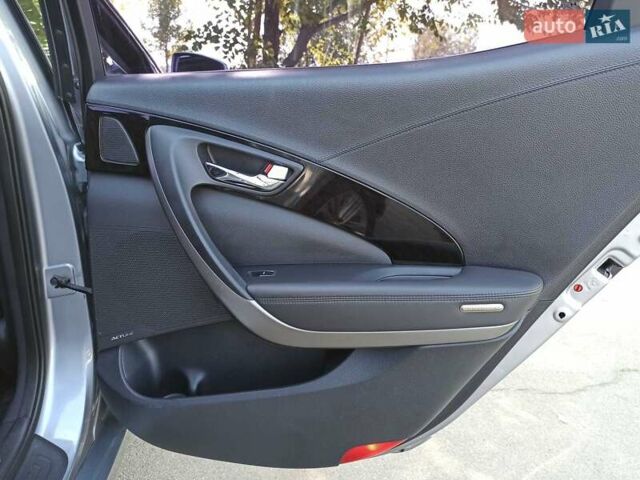 Серый Хендай Грандер, объемом двигателя 3 л и пробегом 255 тыс. км за 10900 $, фото 11 на Automoto.ua