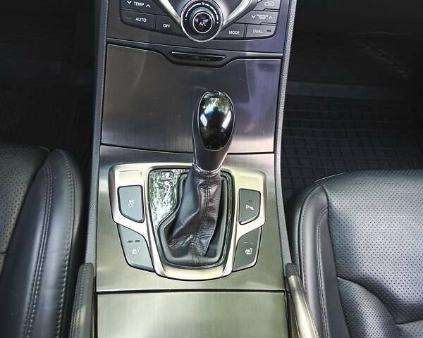 Серый Хендай Грандер, объемом двигателя 3 л и пробегом 255 тыс. км за 10900 $, фото 19 на Automoto.ua