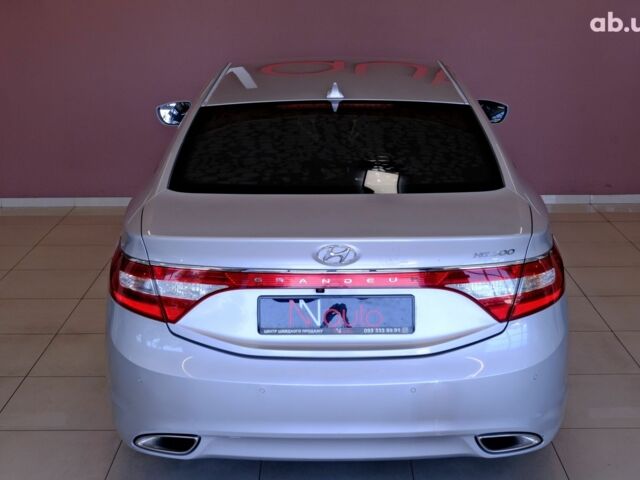 Сірий Хендай Грандер, об'ємом двигуна 3 л та пробігом 255 тис. км за 8400 $, фото 5 на Automoto.ua