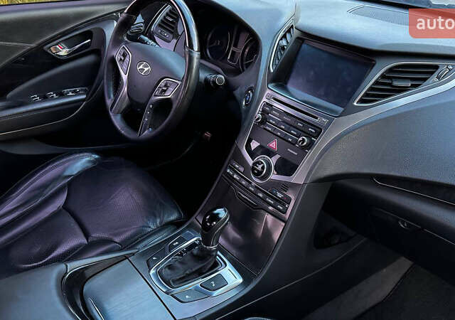 Сірий Хендай Грандер, об'ємом двигуна 3 л та пробігом 295 тис. км за 9500 $, фото 20 на Automoto.ua