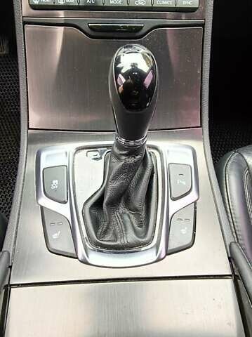 Серый Хендай Грандер, объемом двигателя 3 л и пробегом 247 тыс. км за 10700 $, фото 20 на Automoto.ua