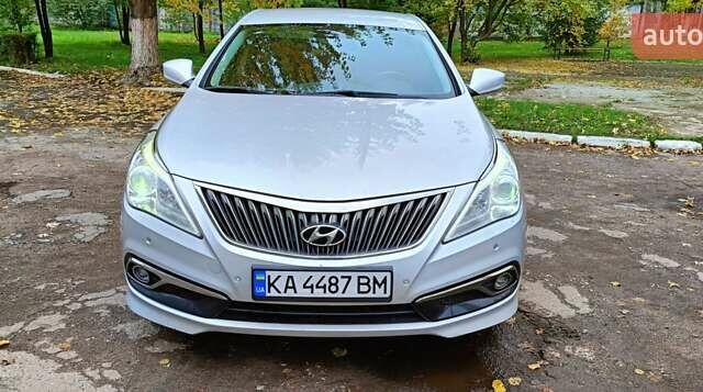 Серый Хендай Грандер, объемом двигателя 3 л и пробегом 247 тыс. км за 10700 $, фото 6 на Automoto.ua