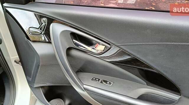 Серый Хендай Грандер, объемом двигателя 3 л и пробегом 247 тыс. км за 10700 $, фото 15 на Automoto.ua