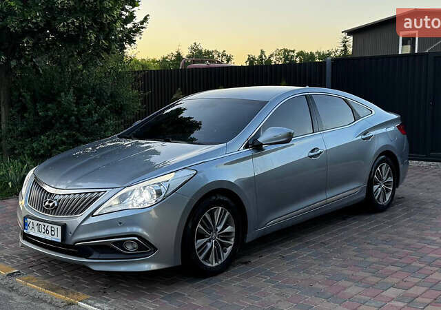 Серый Хендай Грандер, объемом двигателя 3 л и пробегом 295 тыс. км за 11000 $, фото 7 на Automoto.ua