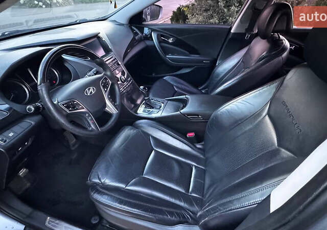 Сірий Хендай Грандер, об'ємом двигуна 3 л та пробігом 295 тис. км за 9500 $, фото 12 на Automoto.ua