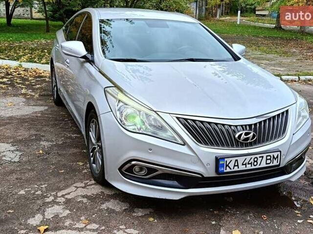 Серый Хендай Грандер, объемом двигателя 3 л и пробегом 247 тыс. км за 10700 $, фото 9 на Automoto.ua