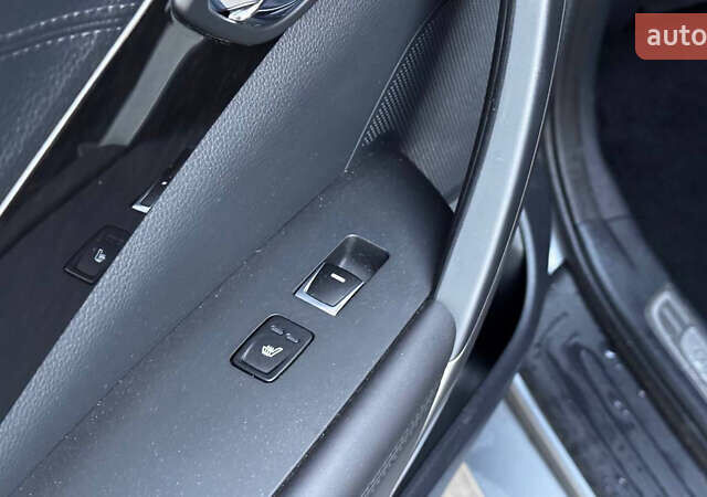 Серый Хендай Грандер, объемом двигателя 3 л и пробегом 295 тыс. км за 11000 $, фото 18 на Automoto.ua