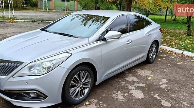 Серый Хендай Грандер, объемом двигателя 3 л и пробегом 247 тыс. км за 10700 $, фото 12 на Automoto.ua