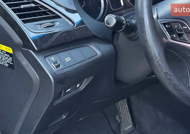 Сірий Хендай Грандер, об'ємом двигуна 3 л та пробігом 295 тис. км за 9500 $, фото 13 на Automoto.ua