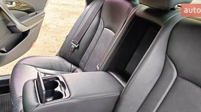 Серый Хендай Грандер, объемом двигателя 3 л и пробегом 247 тыс. км за 10700 $, фото 25 на Automoto.ua