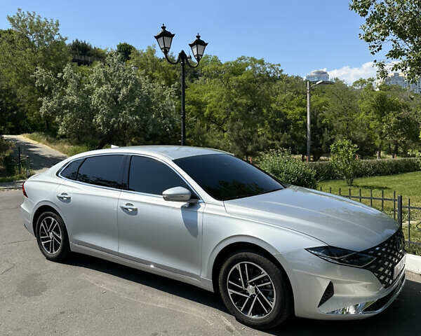 Серый Хендай Грандер, объемом двигателя 3 л и пробегом 20 тыс. км за 27500 $, фото 6 на Automoto.ua