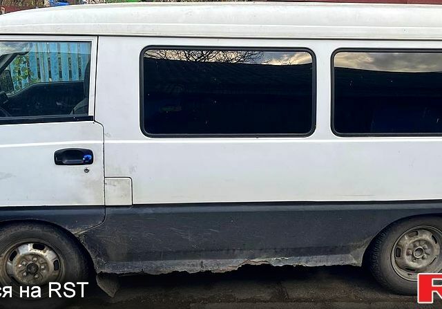 Белый Хендай Н 100 груз., объемом двигателя 24 л и пробегом 0 тыс. км за 700 $, фото 2 на Automoto.ua