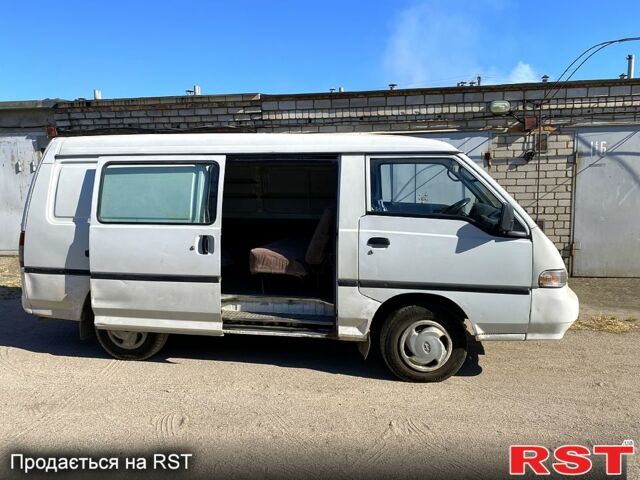 Хендай Н 100 груз., объемом двигателя 2.5 л и пробегом 370 тыс. км за 1800 $, фото 6 на Automoto.ua