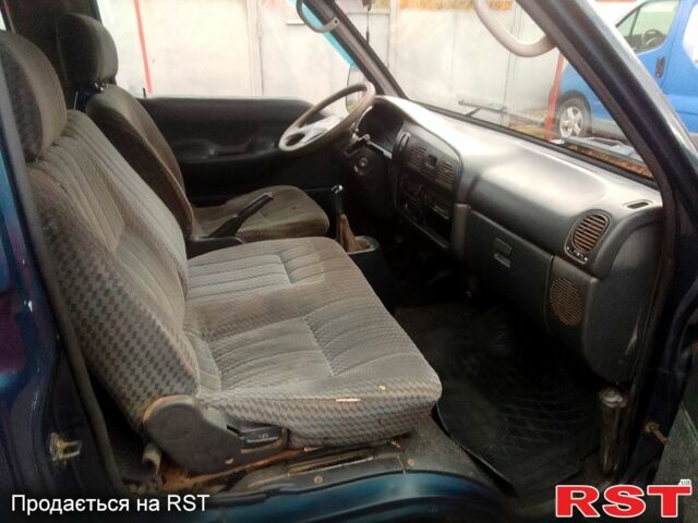 Хендай Н 100 груз., объемом двигателя 2.5 л и пробегом 333 тыс. км за 2700 $, фото 9 на Automoto.ua