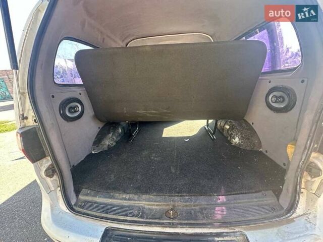 Білий Хендай Н 200, об'ємом двигуна 2.48 л та пробігом 450 тис. км за 3300 $, фото 7 на Automoto.ua