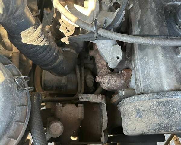 Білий Хендай Н 200, об'ємом двигуна 2.48 л та пробігом 450 тис. км за 3300 $, фото 3 на Automoto.ua