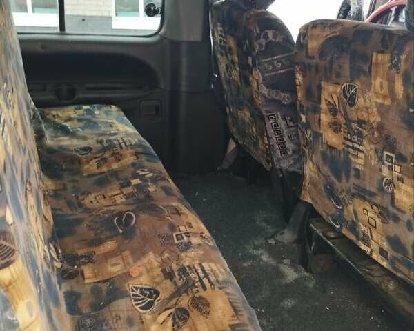 Белый Хендай Н 200, объемом двигателя 2.5 л и пробегом 212 тыс. км за 2500 $, фото 9 на Automoto.ua