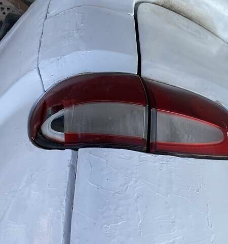 Білий Хендай Н 200, об'ємом двигуна 2.48 л та пробігом 300 тис. км за 3150 $, фото 5 на Automoto.ua