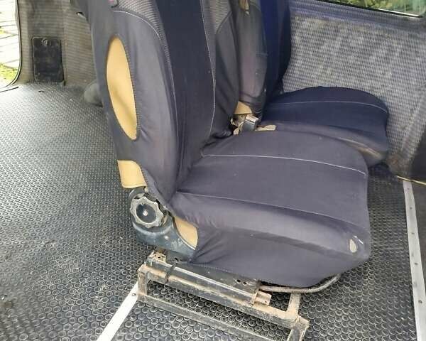 Білий Хендай Н 200, об'ємом двигуна 0 л та пробігом 350 тис. км за 3800 $, фото 10 на Automoto.ua