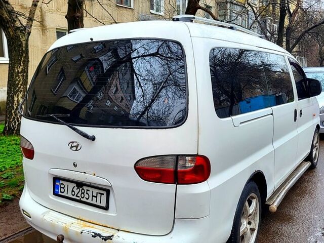 Білий Хендай Н 200, об'ємом двигуна 2.5 л та пробігом 250 тис. км за 3500 $, фото 3 на Automoto.ua