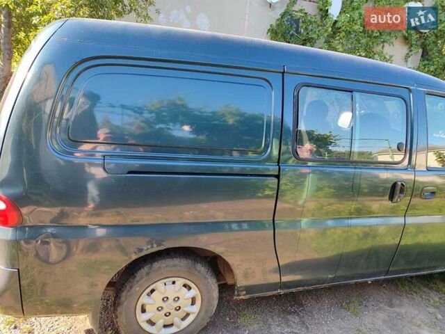 Хендай Н 200, объемом двигателя 2.5 л и пробегом 200 тыс. км за 2900 $, фото 7 на Automoto.ua