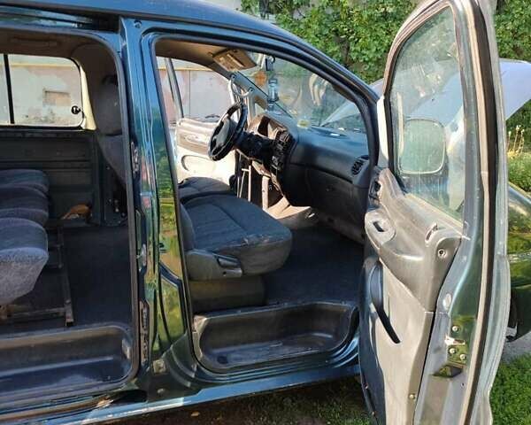 Хендай Н 200, объемом двигателя 2.5 л и пробегом 200 тыс. км за 2900 $, фото 21 на Automoto.ua