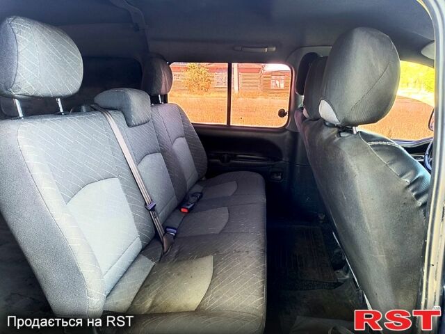 Хендай Н 200 пасс., объемом двигателя 2.5 л и пробегом 110 тыс. км за 2900 $, фото 6 на Automoto.ua