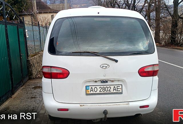 Хендай Н 200 пасс., объемом двигателя 2.5 л и пробегом 340 тыс. км за 3500 $, фото 1 на Automoto.ua