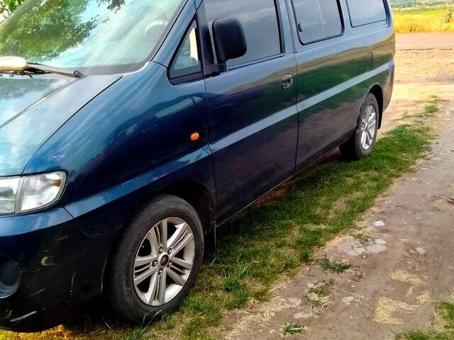 Хендай Н 200 пасс., объемом двигателя 2.5 л и пробегом 0 тыс. км за 3500 $, фото 2 на Automoto.ua