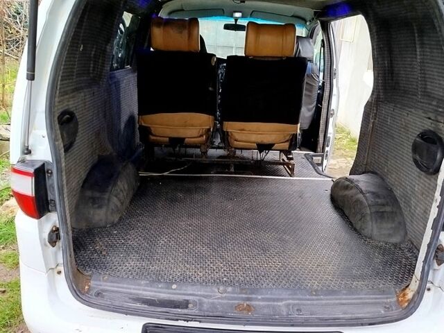 Хендай Н 200 пасс., объемом двигателя 2.5 л и пробегом 350 тыс. км за 3800 $, фото 12 на Automoto.ua