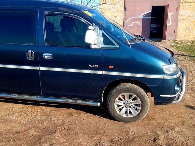 Хендай Н 200 пасс., объемом двигателя 2.5 л и пробегом 277 тыс. км за 4200 $, фото 5 на Automoto.ua