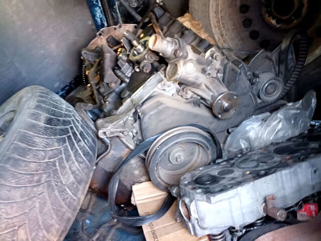 Хендай Н 200 пасс., объемом двигателя 2.5 л и пробегом 0 тыс. км за 1250 $, фото 3 на Automoto.ua