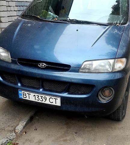 Синій Хендай Н 200 пас., об'ємом двигуна 2.5 л та пробігом 1 тис. км за 2500 $, фото 1 на Automoto.ua