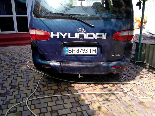 Синий Хендай Н 200 пасс., объемом двигателя 2.5 л и пробегом 0 тыс. км за 3850 $, фото 1 на Automoto.ua