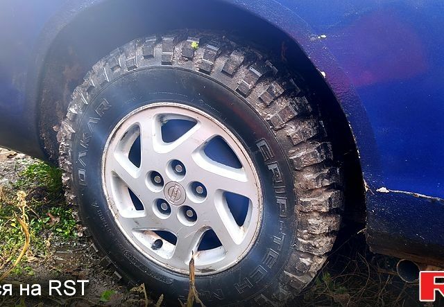 Синий Хендай Н 200 пасс., объемом двигателя 2.5 л и пробегом 350 тыс. км за 4300 $, фото 9 на Automoto.ua