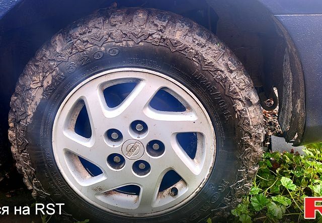 Синий Хендай Н 200 пасс., объемом двигателя 2.5 л и пробегом 350 тыс. км за 4300 $, фото 10 на Automoto.ua