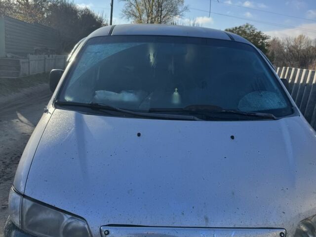 Сірий Хендай Н 200, об'ємом двигуна 0 л та пробігом 188 тис. км за 4774 $, фото 4 на Automoto.ua