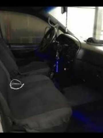 Серый Хендай Н 200, объемом двигателя 2.5 л и пробегом 380 тыс. км за 3500 $, фото 5 на Automoto.ua