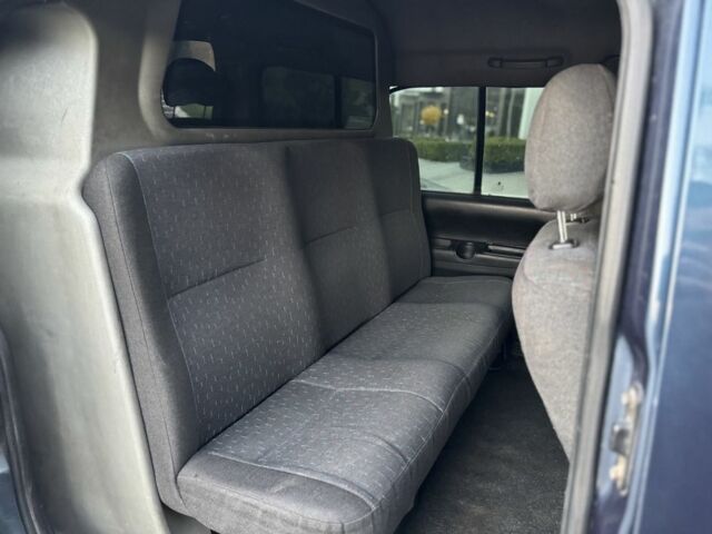 Синій Хендай Н 200, об'ємом двигуна 2.5 л та пробігом 305 тис. км за 3999 $, фото 20 на Automoto.ua