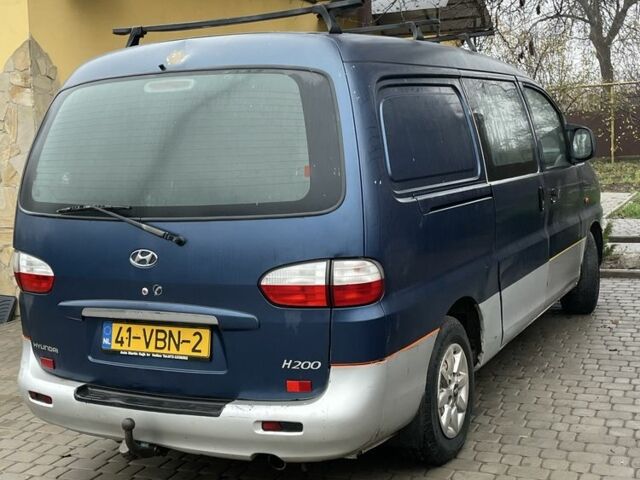 Синій Хендай Н 200, об'ємом двигуна 2.5 л та пробігом 340 тис. км за 3400 $, фото 2 на Automoto.ua