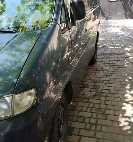 Синий Хендай Н 200, объемом двигателя 2.5 л и пробегом 450 тыс. км за 2500 $, фото 14 на Automoto.ua