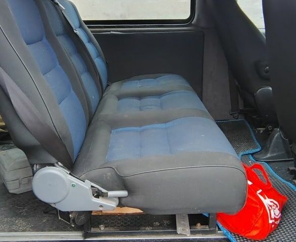 Синий Хендай Н 200, объемом двигателя 0 л и пробегом 3 тыс. км за 1700 $, фото 5 на Automoto.ua